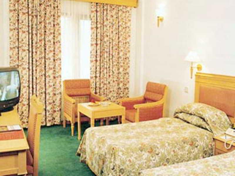 Grande Residencia Hotel Kochi Eksteriør billede